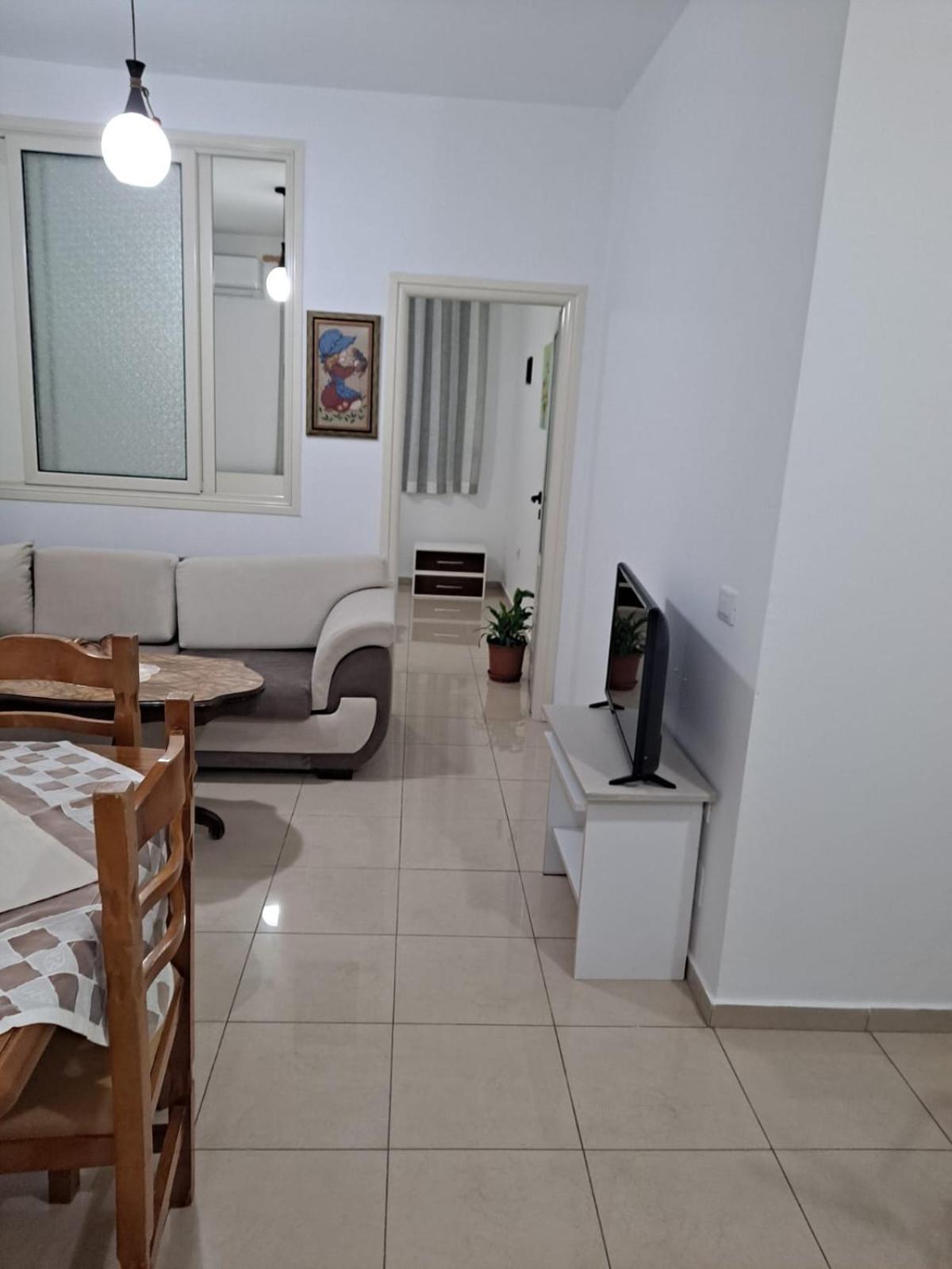 Braho Apartment Vlorë Esterno foto