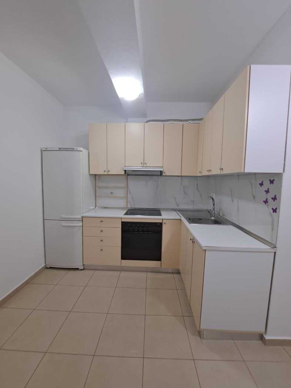 Braho Apartment Vlorë Esterno foto