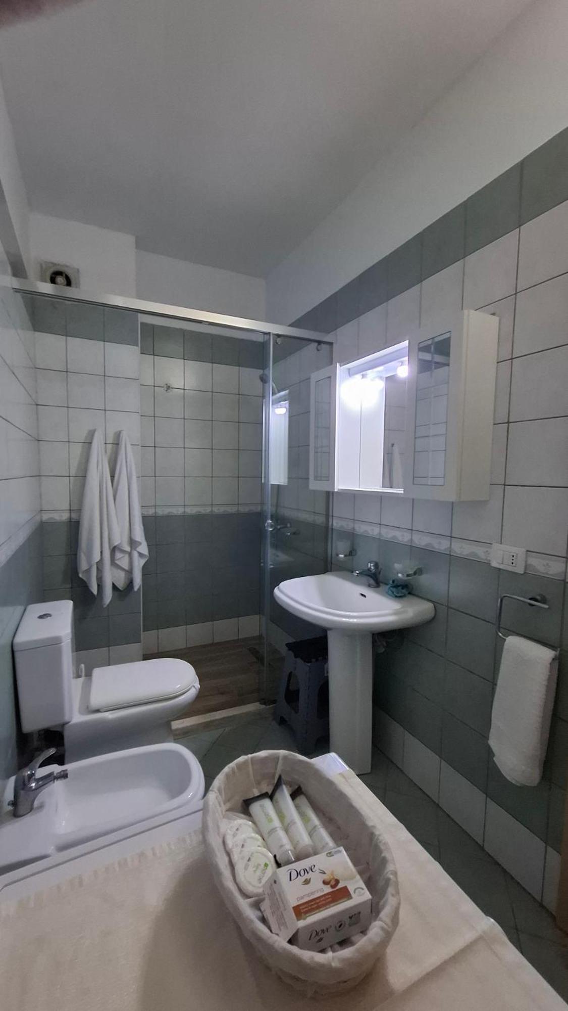 Braho Apartment Vlorë Esterno foto